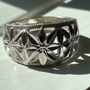 Sterling Silver 925 Star Burst Ring - Size 10